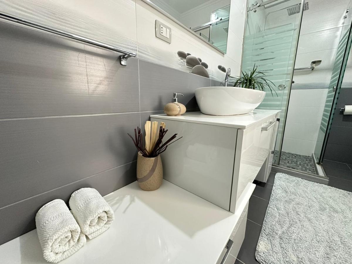 Home Aquamarine & Residence Vlorë Dış mekan fotoğraf